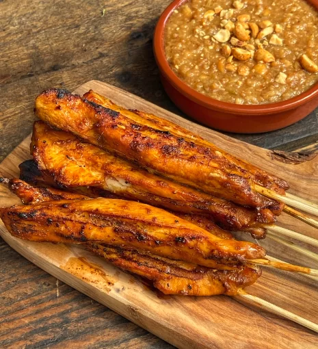 Chicken Satay with Peanut Sauce